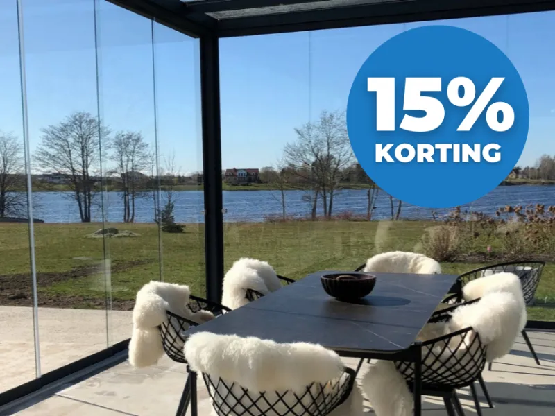 Zon en Scherm Rote glazen schuifwand