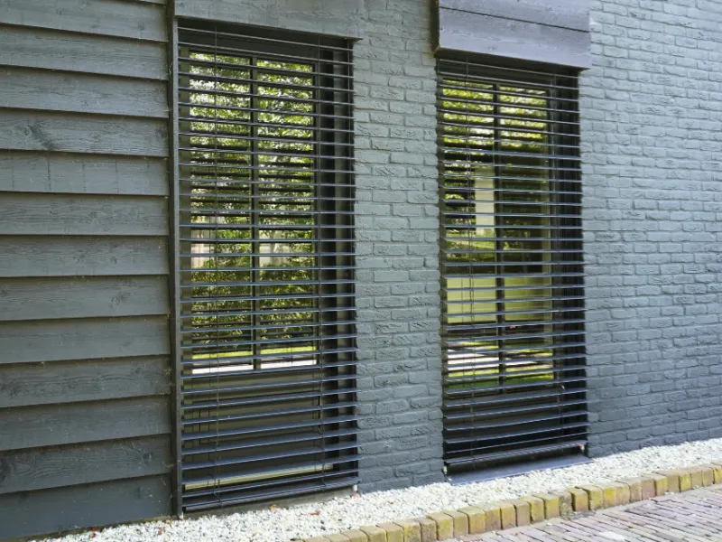 Zon en Scherm Zetta buitenjaloezie