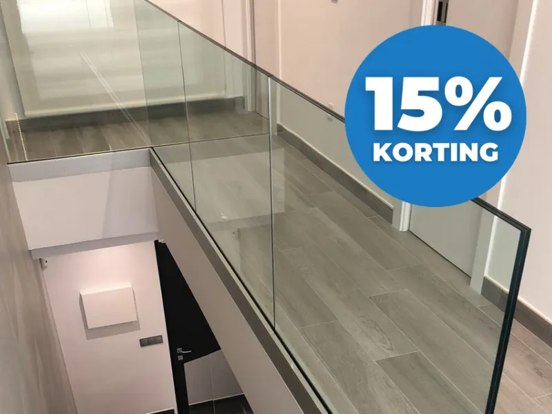 Zon en Scherm Madura ZS200 glazen balustrade